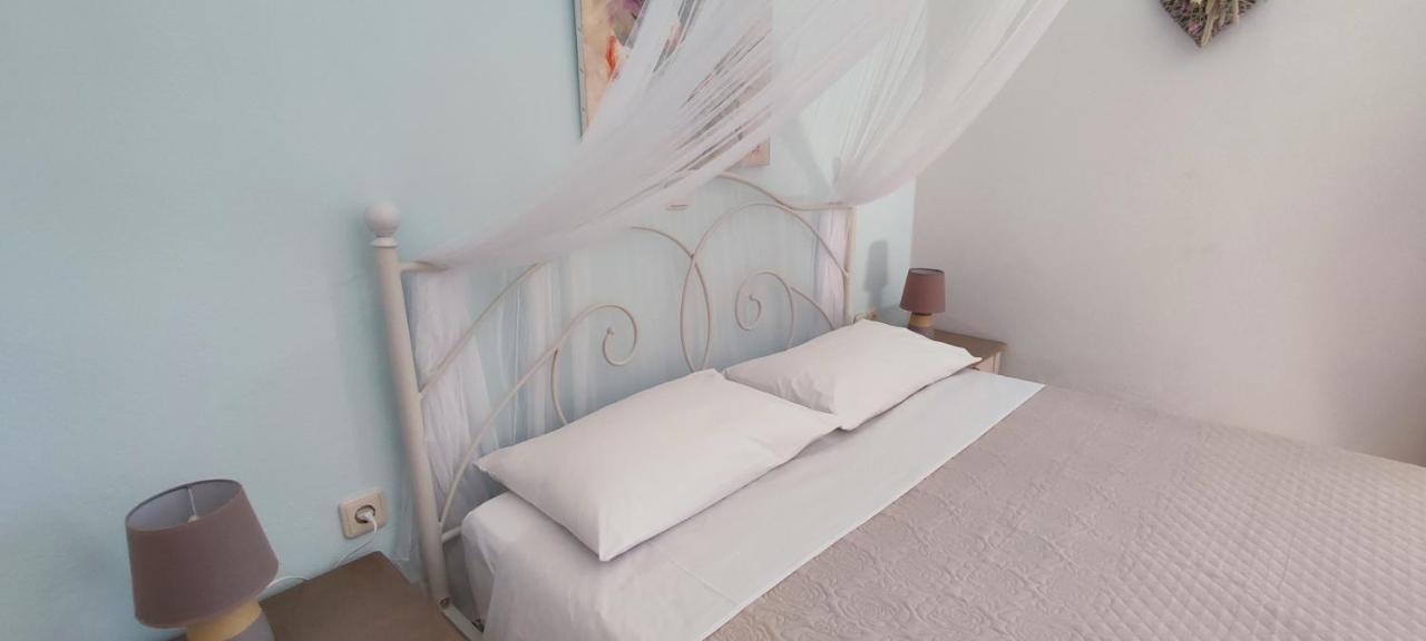 Niki Apartments Makrýgialos 외부 사진