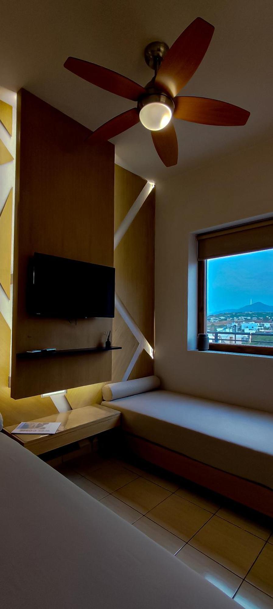 Niki Apartments Makrýgialos 외부 사진